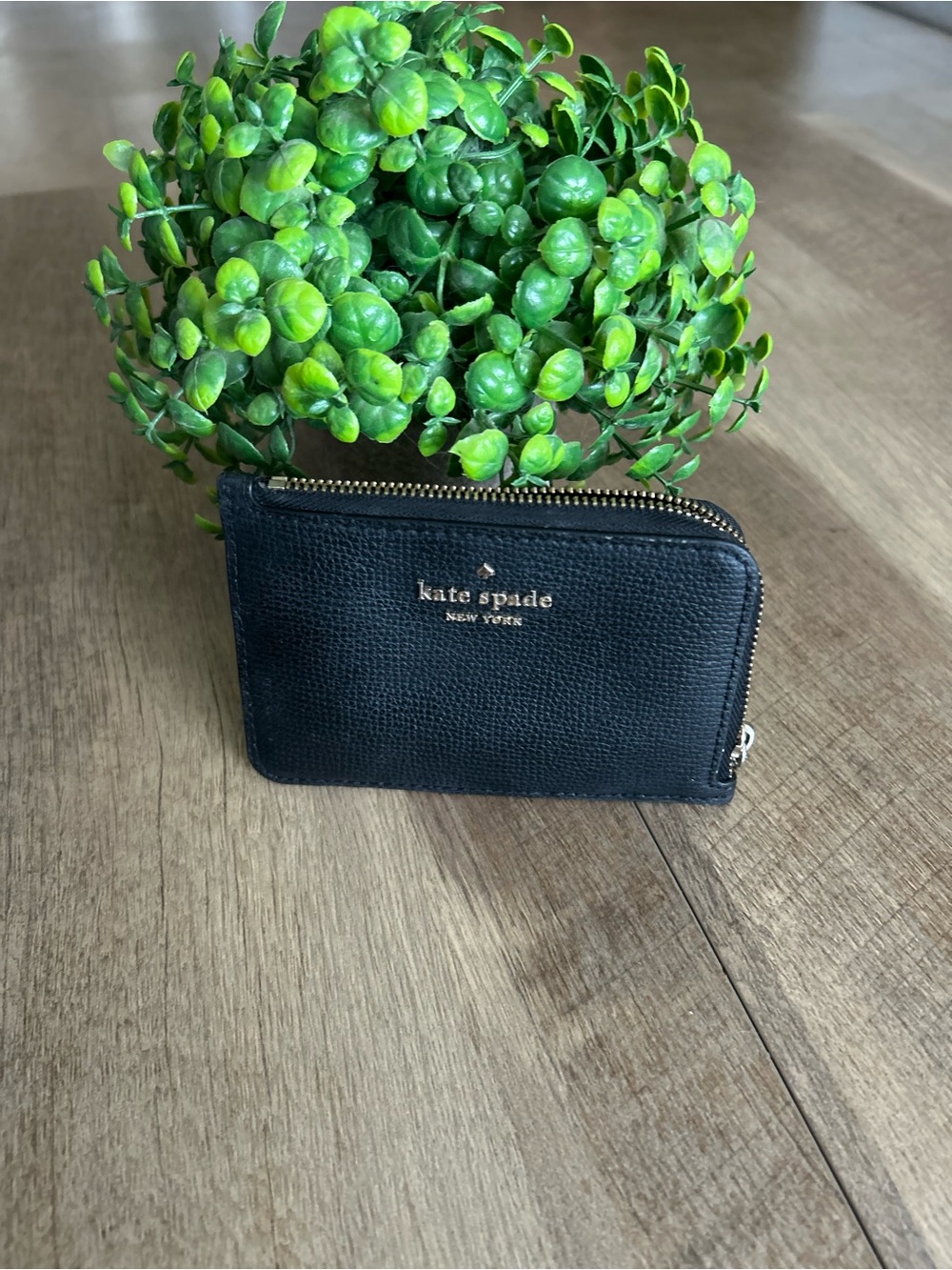 kate spade black leather zip coin & card case with gold logo